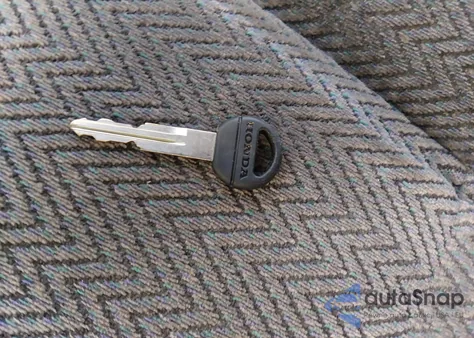 1997 Honda Cr-V z USA, uszkodzony, nr VIN 0JHLRD1850VC06844